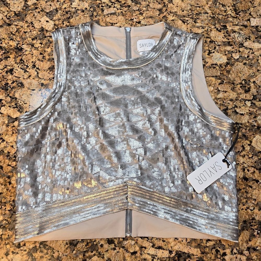 Saylor Remie Platinum Sequin Back Zipper Cropped Topβ sz L NWT
